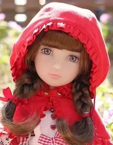 Ruby Red Fashion Friends Rubina - limitovaná velikonoční edice