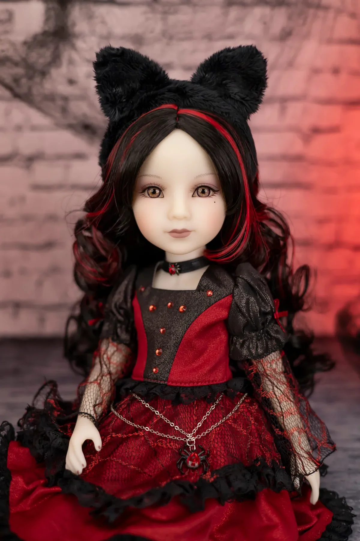 Ruby Red Fashion Friends Maxine - limitovaná edice